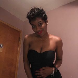 Meet your Posher, Janay